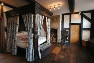 Stafford's Ancient High House, Tudor bedroom